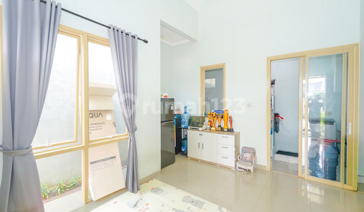 Well-Maintained 70 sqm Land House in Depok with Easy Toll Gate Access, Assisted with J36012 Mortgage 2