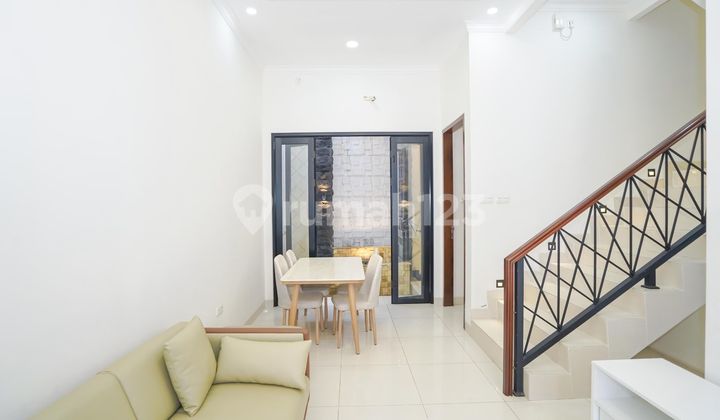 15 Minutes to Pesona Square Mall South-Facing House Assisted with Mortgage J32379 2