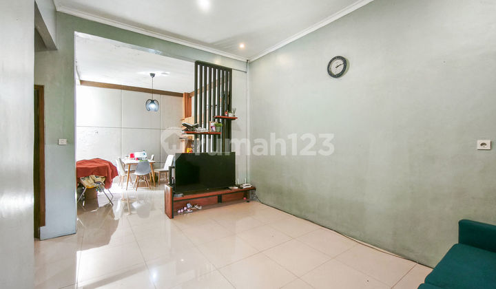 Rumah Strategis 5 Menit ke Stasiun Cilebut Siap Huni Dibantu KPR J-38312