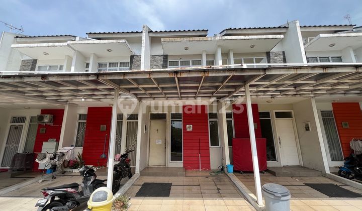 SHM House 14 Minutes to Lagoon Avenue Mall Bekasi Ready to Live In with KPR Assistance J37675