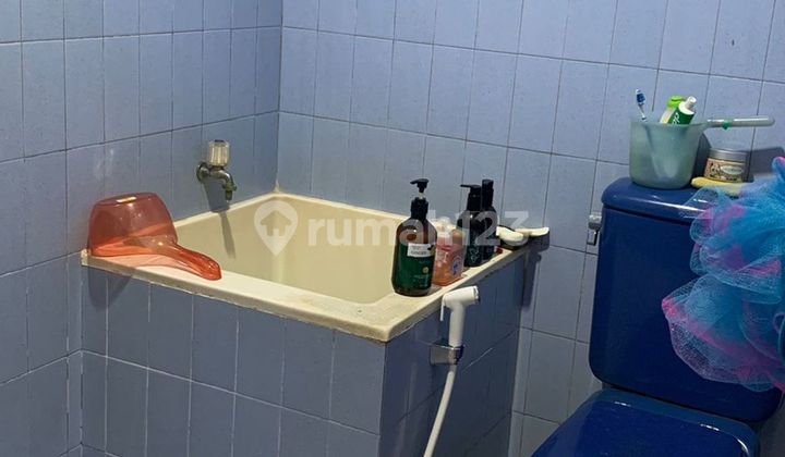 Land Area 331 m², SHM Certificate, 8 Minutes to Pondok Kelapa Toll Gate, KPR Ready J-40735