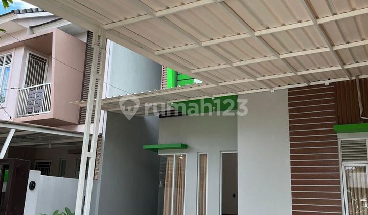 Ready-to-Occupy House 15 Minutes to Karawaci Toll Gate 1, KPR Assistance J34884