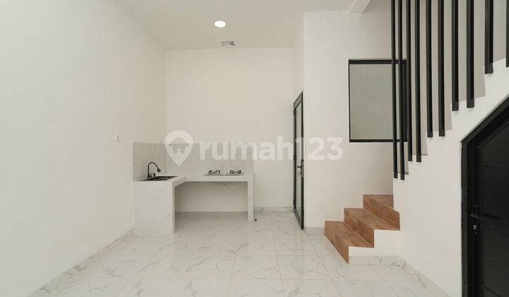 Rumah Cantik 15 Menit ke Mall Summarecon Bekasi Dibantu KPR J-38768 2