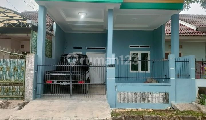 Strategic House 10 Minutes to Serpong Toll Gate 4, Freehold Title, Ready for Mortgage J-46870 Strategic House 10 Minutes to Serpong Toll Gate 4, Freehold Title, Ready for Mortgage J-46870
