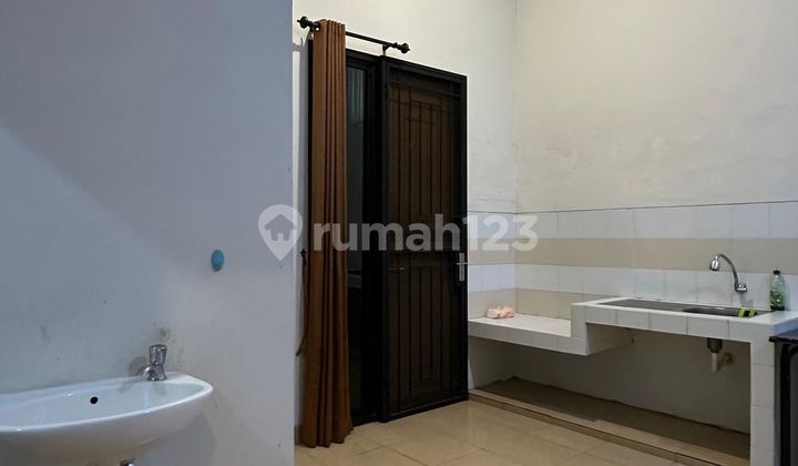 Asri 1-Story House 10 Minutes to Paradise Walk Mall Serpong Ready to Occupy J33337 2