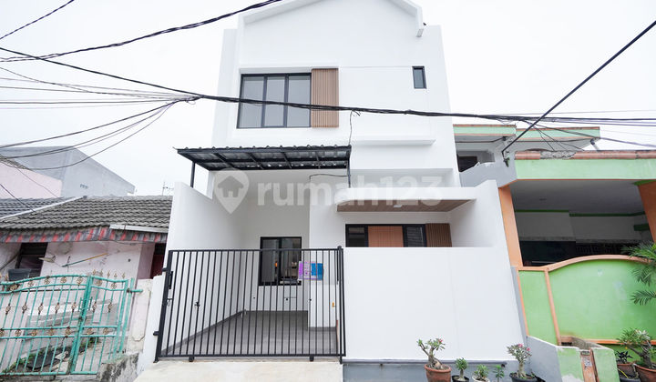 Rumah 15 Menit ke Mall Summarecon Bekasi SHM Dibantu KPR J-37657 Rumah 15 Menit ke Mall Summarecon Bekasi SHM Dibantu KPR J-37657