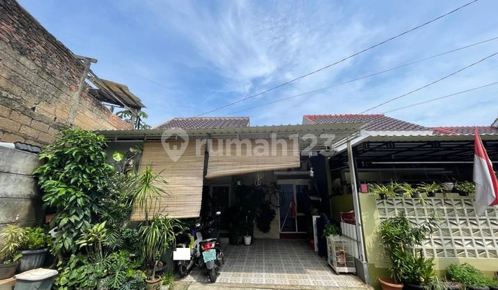 Rumah SHM Strategis 10 Mnt ke Pintu Tol Sawangan Dibantu KPR J-33733 Rumah SHM Strategis 10 Mnt ke Pintu Tol Sawangan Dibantu KPR J-33733