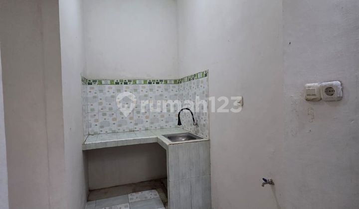 Rumah Hadap Selatan 7 Menit ke Stasiun MRT Haji Nawi SHM Dibantu KPR J-35907 2