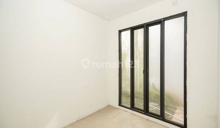 Rumah SHM Luas Bebas Banjir 15 Menit ke Blu Plaza Dibantu KPR J25429 2