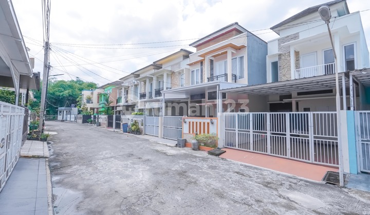 Rumah 2 Lantai SHM 15 Menit ke Rsud Cibinong Hadap Selatan J39190 2