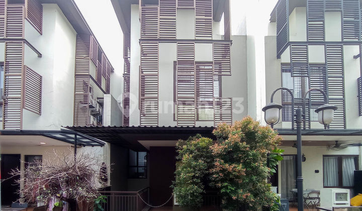 Rumah Strategis 3 Lt 15 Menit ke AEON Mall BSD City Dibantu KPR J24669