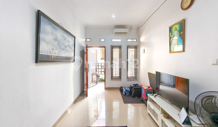 Rumah 2 Lt Hadap Timur 9 Menit ke Gerbang Tol Kukusan 1 J-36759 2