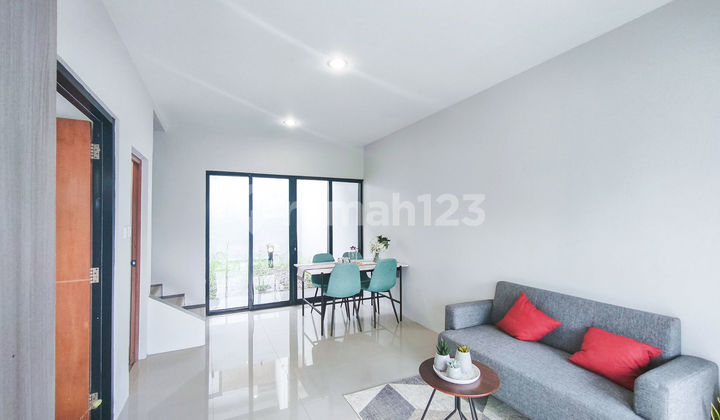 Rumah 2 Lantai Idaman 15 Menit ke Gerbang Tol Sawangan 4 Bisa KPR J-31783 2
