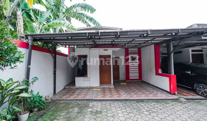Rumah Hadap Selatan 7 Menit ke Stasiun MRT Haji Nawi SHM Dibantu KPR J-35907