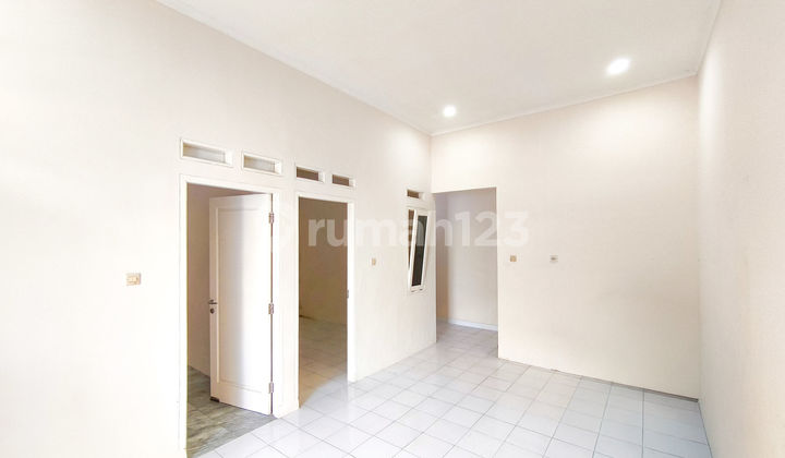 Rumah SHM Terawat Dekat The Park Mall Sawangan Bebas Banjir J33306