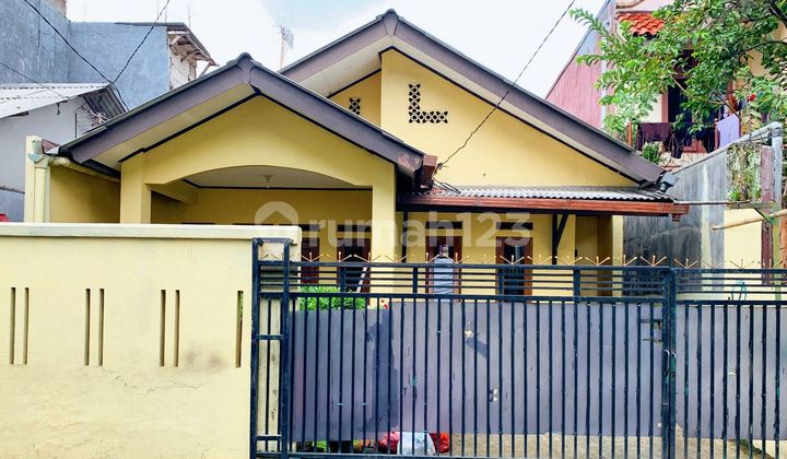 Rumah Asri Strategis 15 Menit ke Ciawi City Hospital Hadap Utara J21669 Rumah Asri Strategis 15 Menit ke Ciawi City Hospital Hadap Utara J21669