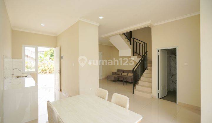 Rumah 2 Lt SHM 10 Menit ke RS Mitra Keluarga Pratama Jatiasih Siap KPR J26493 2