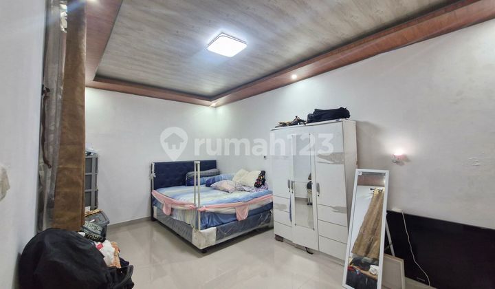 Strategic House 15 Minutes to Grand Galaxy Park LT 144 East Facing J40257 2