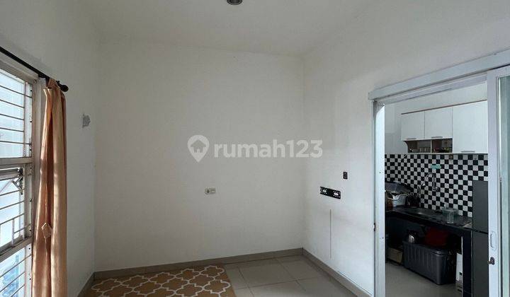 Rumah Minimalis SHM 10 Menit ke Mall Ciputra Cibubur Siap Huni J33167 2