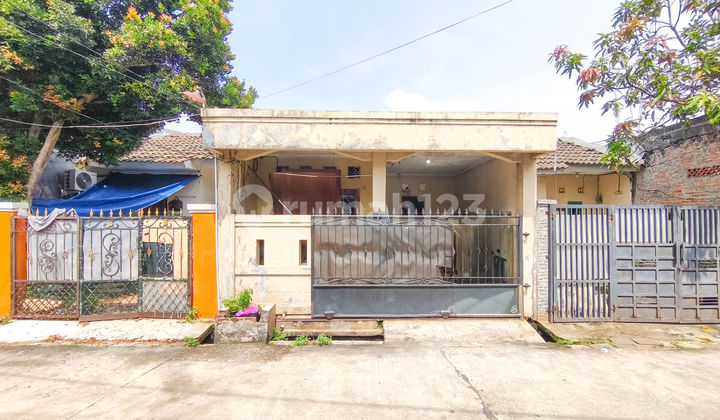 East-Facing House with SHM 15 Minutes to Summarecon Gading Serpong J-38066