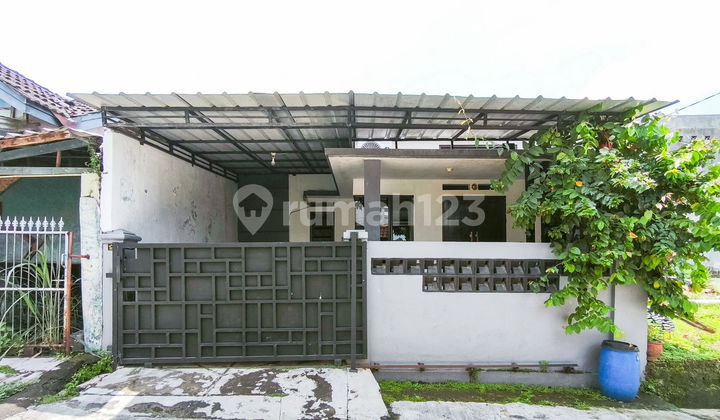 15 minutes to Cibinong City Mall House Assisted with Mortgage J-34955