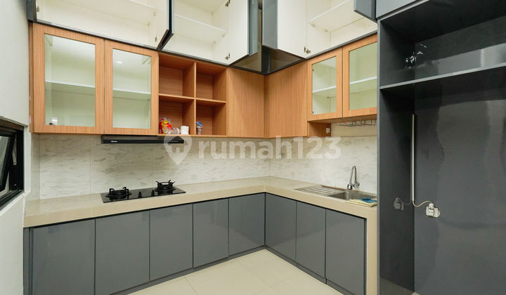 Rumah 2 Lt Siap Huni 10 Menit ke Cibubur Junction Dibantu KPR J-35610 2
