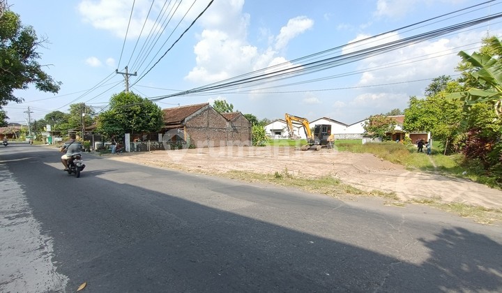 Land Adjacent to Kalitrito Main Road in Berbah Only 3 Million/M