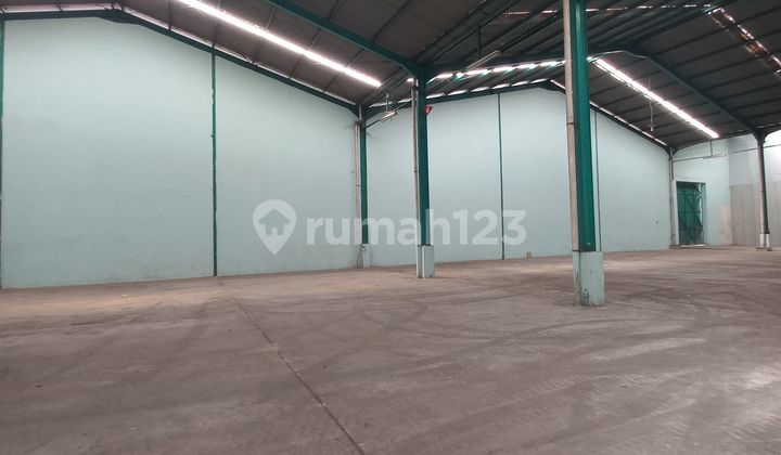 Warehouse for Rent in Kamal, North Jakarta, area 1005 square meters, industrial permit available