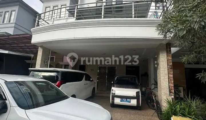 Dijual Rumah Casa Jardin Fitonia Luas 7X15m2 Ada 4 Kamar Tidur Semi Furnish Siap Huni