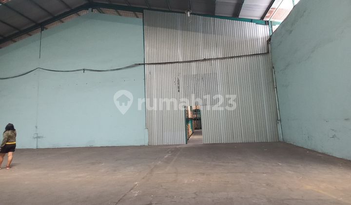 Warehouse for Rent in Kamal, North Jakarta, area 1005 square meters, industrial permit available