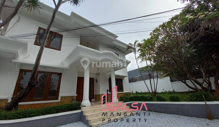 Dijual Cepat Rumah Baru Renovasi Siap Huni Taman Dan Tanah Luas Nice Garden Harga Murah Area Kemang Dalam Lokasi Prime Area Kemang Jakarta Selatan  2