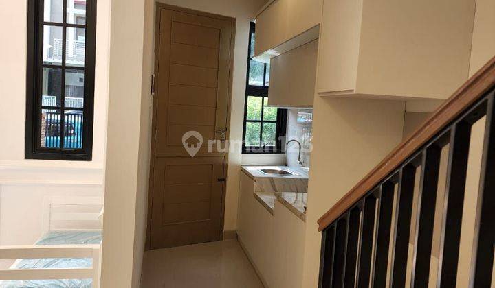 Rumah Baru Full Furnished Dalam Komplek Dekat Buaran Mall Jakarta Timur

 2