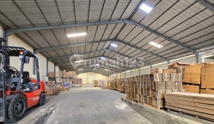 Large Warehouse in Kic Gatsu Semarang 1