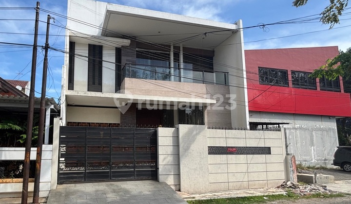 Ready-to-Live City Center House in Pekunden, Semarang 1