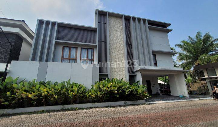 Rumah Furnish Serasa Villa di Palagan Yogyakarta, Sleman 1