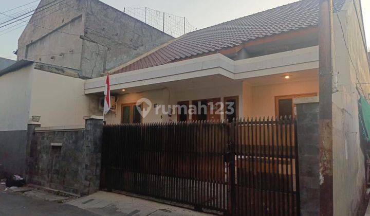 Rumah Tengah Kota Di Gang Belakang Semarang Tengah 1