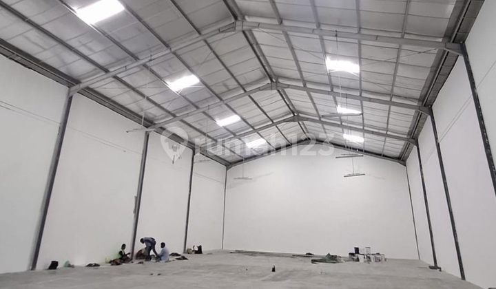 Gudang Dekat Bandara di Madukoro Semarang 1