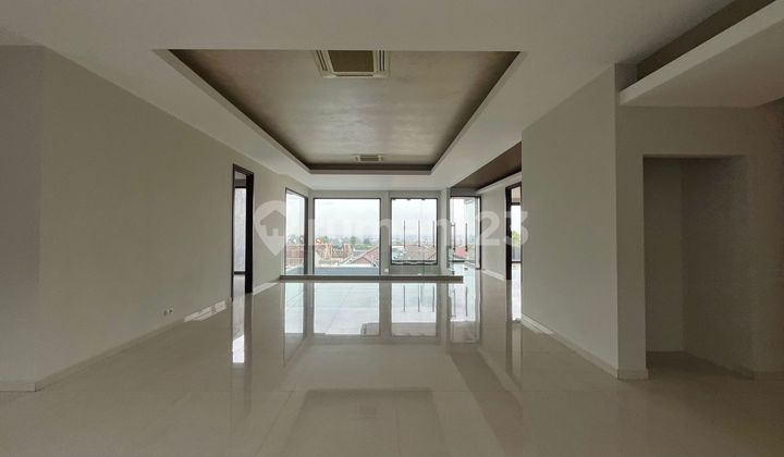 Rumah Mewah Candi Golf Semarang 2