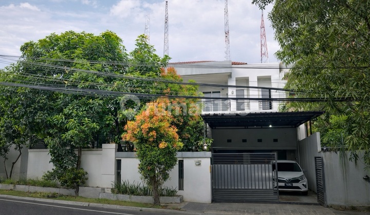 Rumah Mewah di Bukitsari Semarang 1