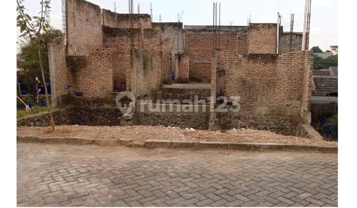 Rumah Setengah Jadi di Taman Bukit Asri Mangunharjo Tembalang 2