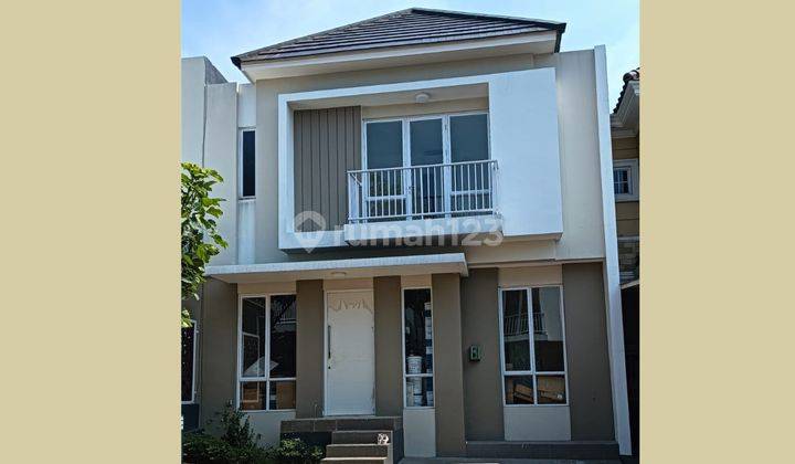 Rumah 2 Lantai di Paramount Village Simongan Semarang Barat, Simongan 1