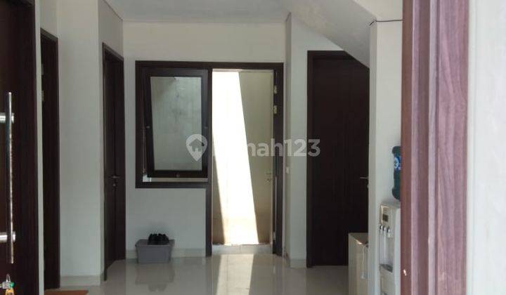 Rumah Cantik Untuk Kost Sudah Furnished di Bsd Tangerang 2