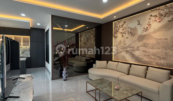 New American Classic House in Alam Sutera