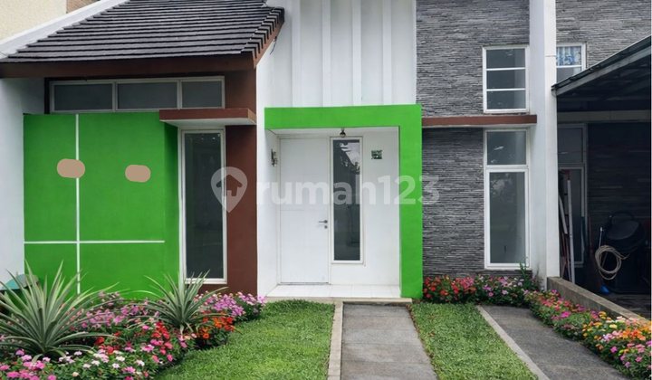 Minimalist House Ready to Occupied in Serpong Garden Minimalist House Ready to Occupied in Serpong Garden