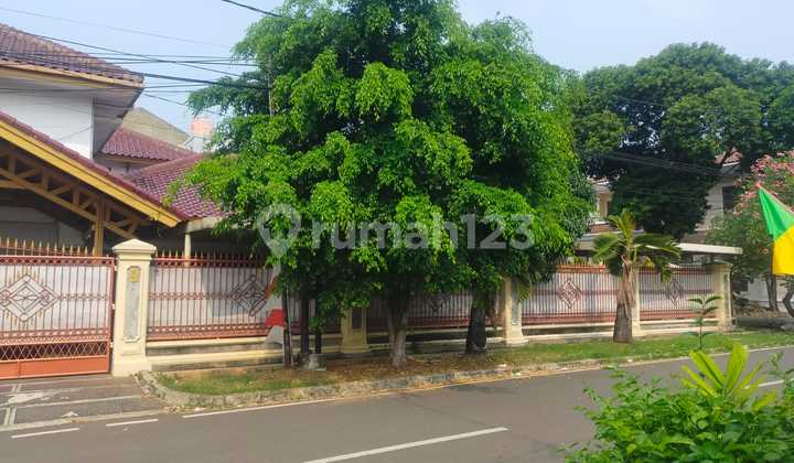 2-Story Hook House in Kayu Putih, Central East Jakarta R1639 2-Story Hook House in Kayu Putih, Central East Jakarta R1639