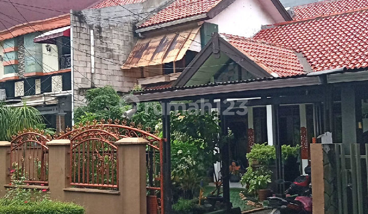 Rumah Strategis Dekat Daerah Komersial di Benhil Jakarta S9481 Rumah Strategis Dekat Daerah Komersial di Benhil Jakarta S9481