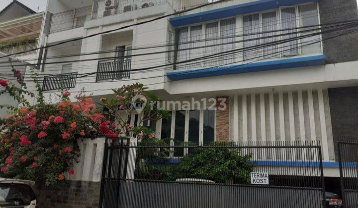 Rumah Dan Kost Okupansi Full Di Kebayoran Baru, Jakarta Selatan 1