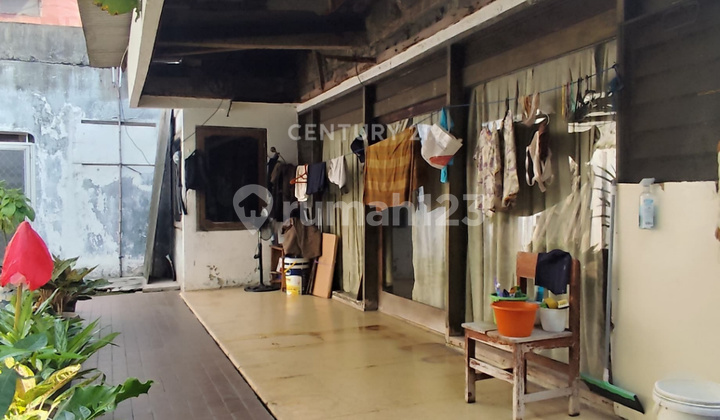 Rumah Tua Hitung Tanah Luas Dan Strategis Di Pulomas Utara S8923