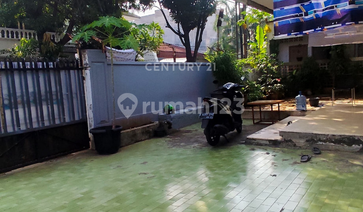 Rumah Tua Hitung Tanah Luas Dan Strategis Di Pulomas Utara S8923