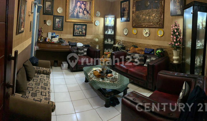 Rumah 1 Setengah Lantai Bebas Banjir di Cempaka Putih Barat S7722 Rumah 1 Setengah Lantai Bebas Banjir di Cempaka Putih Barat S7722